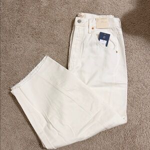 Universal Thread Cream Relaxed Jeans